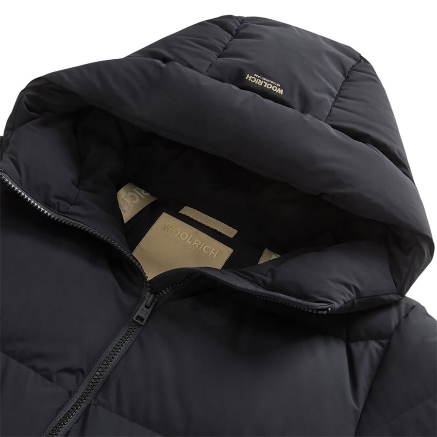 Cloud piumino da donna in nylon elasticizzato con finitura opaca Woolrich | CFWWOU2036100